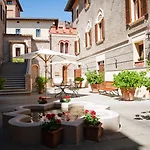 Borgo Dei Conti Relais & Chateaux 5* Perúgia