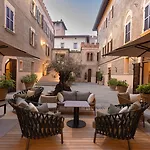 Borgo Dei Conti Relais & Chateaux 5* Perúgia