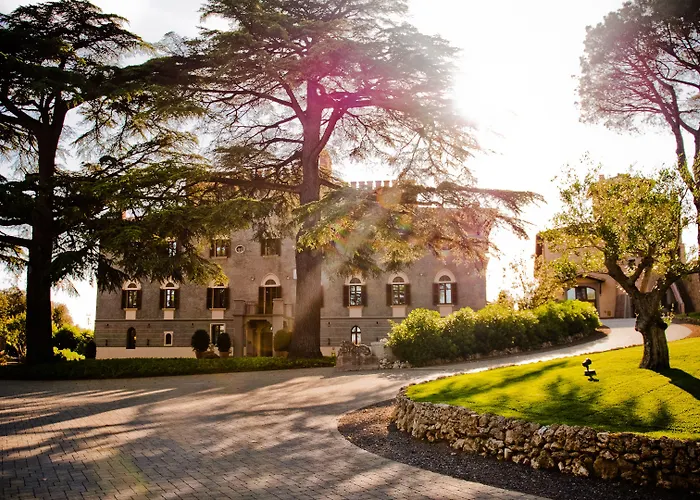 Borgo Dei Conti Relais & Chateaux منتجع